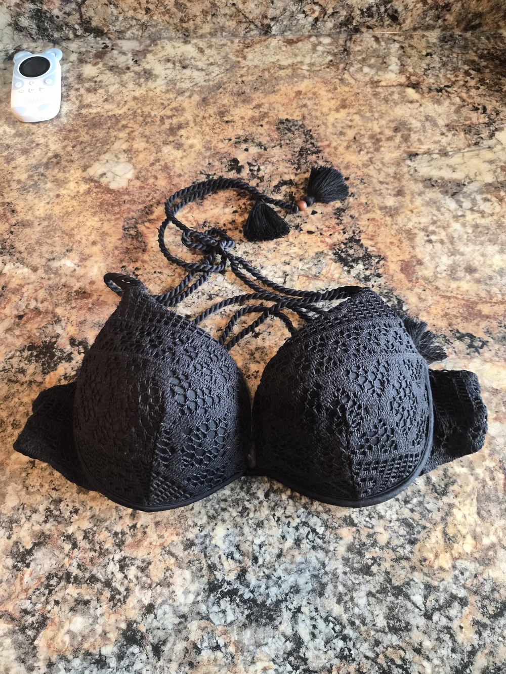 VS Crochet Criss Cross Tie Tassel Bikini Top